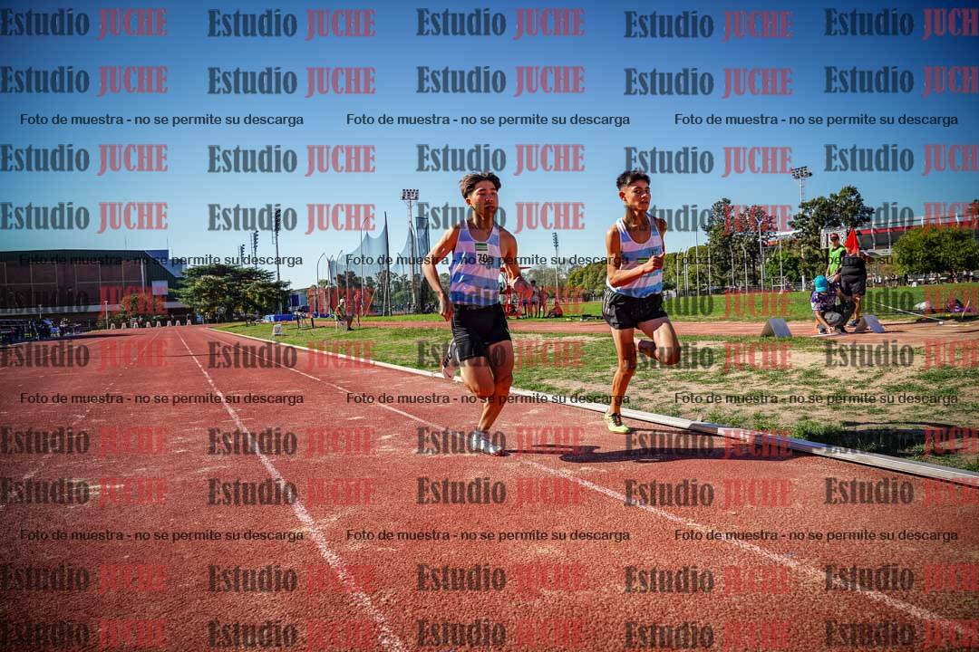 Fotos de los 600 m llanos de varones