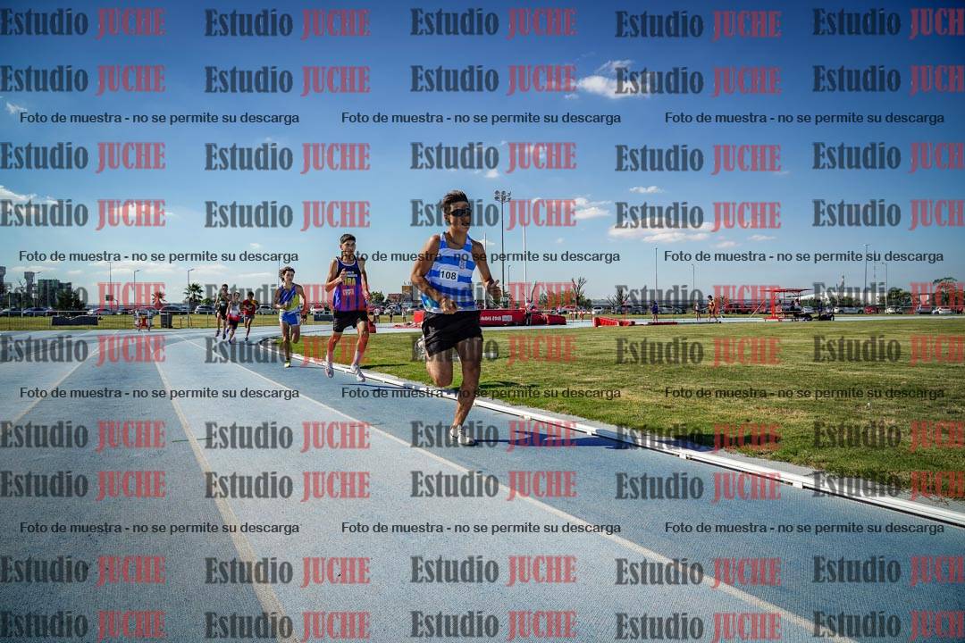Fotos de los 600 m llanos de varones