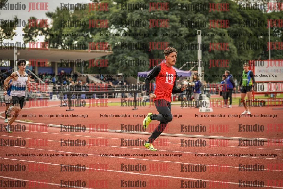 Fotos de los 400 m llanos de varones