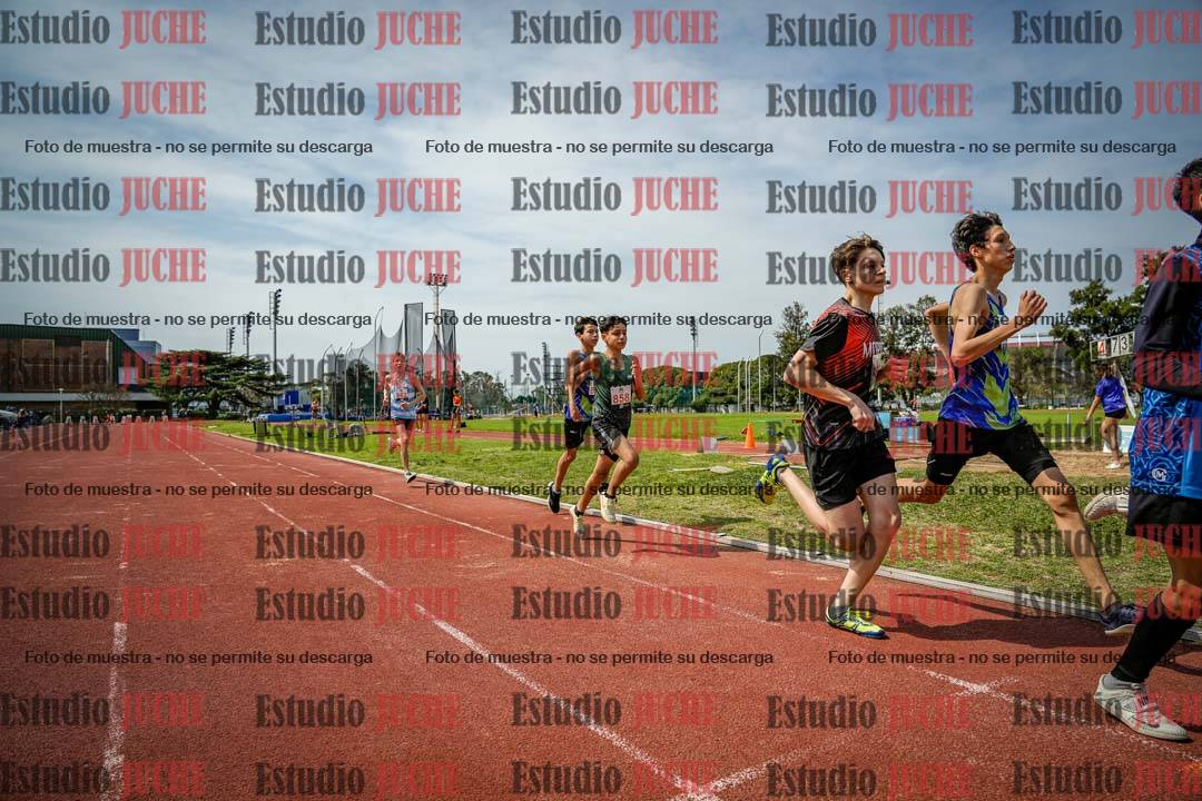 Fotos de los 600 m llanos de varones