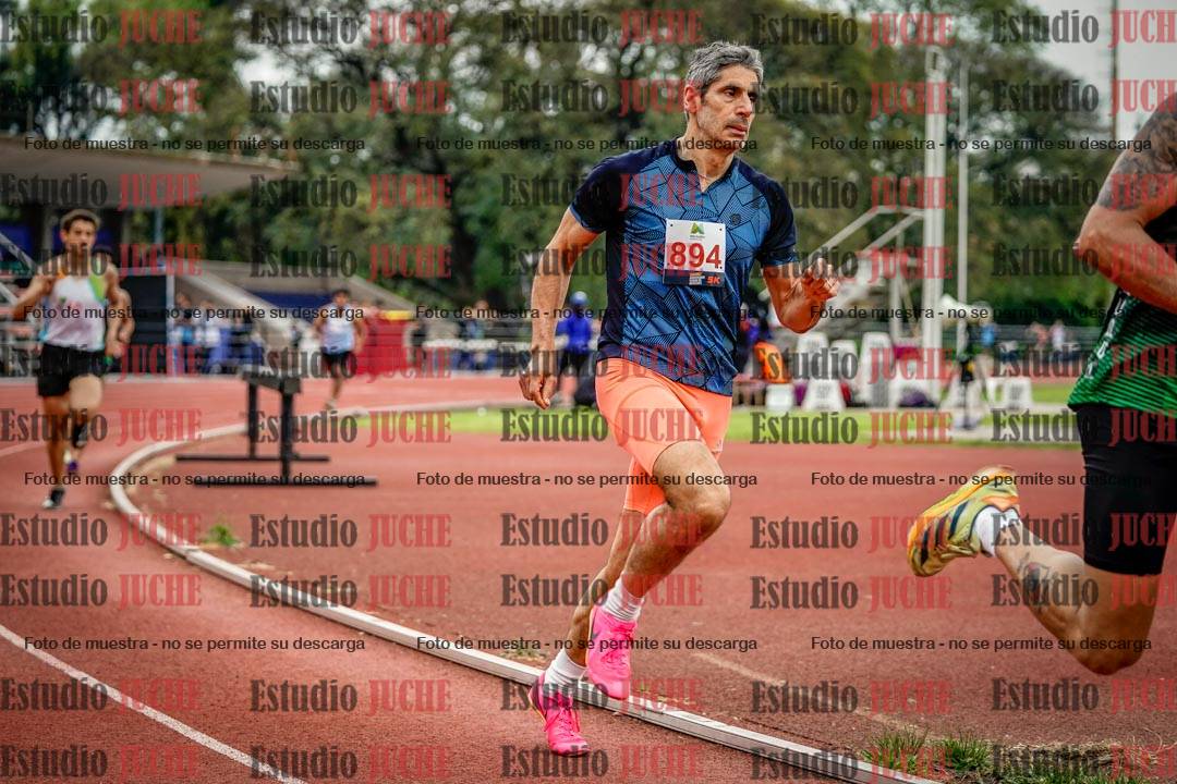 Fotos de los 800 m llanos de varones
