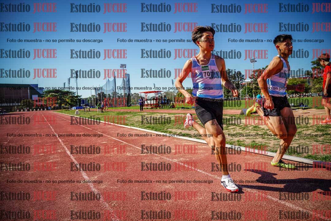 Fotos de los 600 m llanos de varones