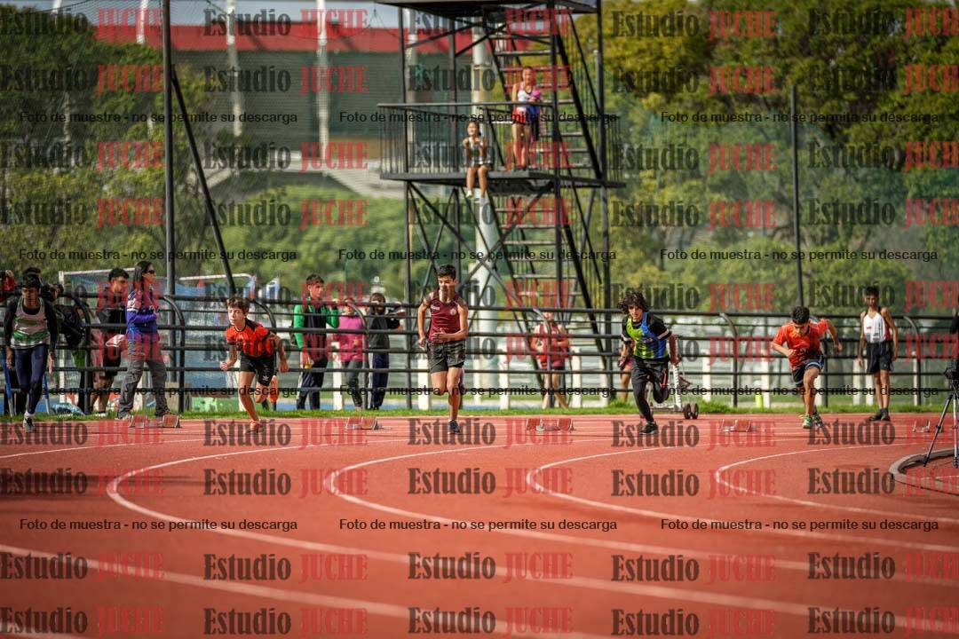 Fotos de los 150 m llanos de varones
