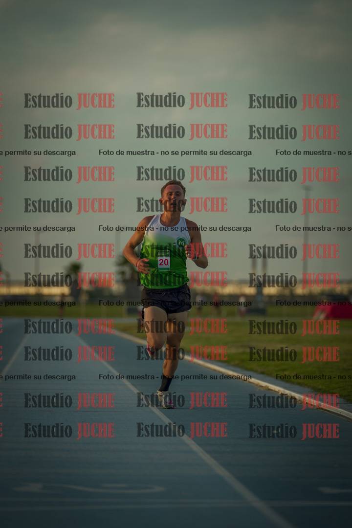 Fotos de los 3000 m llanos de varones