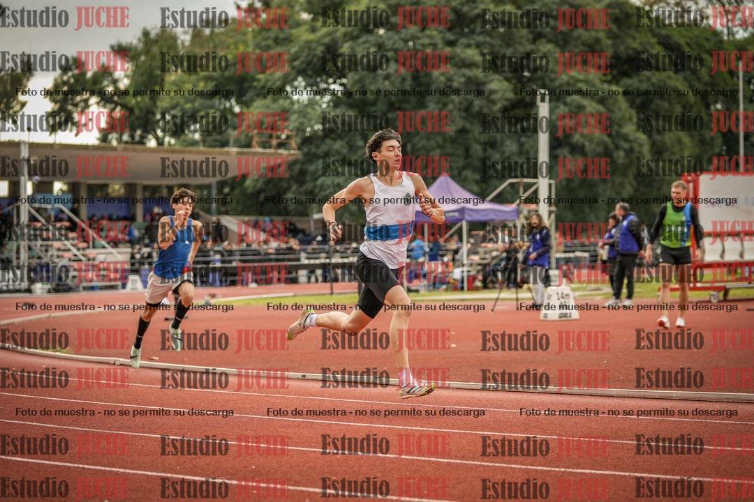 Fotos de los 400 m llanos de varones