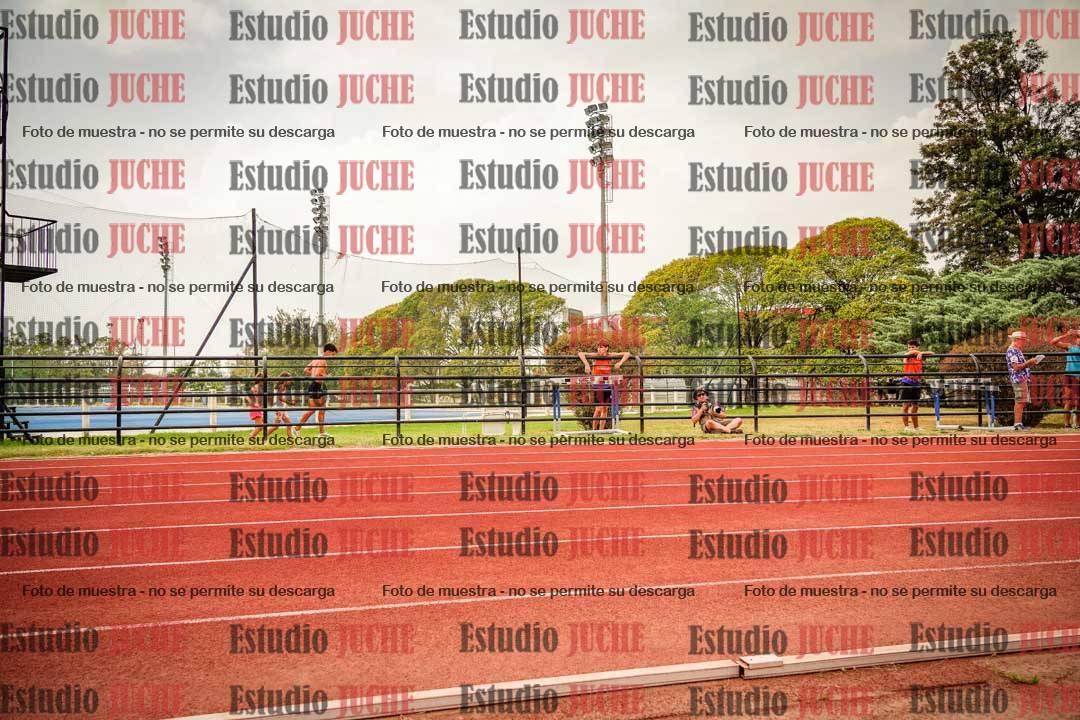 Fotos de los 200 m llanos de varones