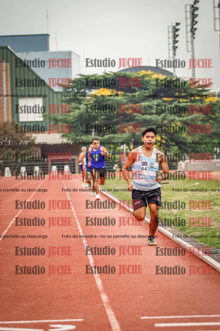 Fotos de los 800 m llanos de varones