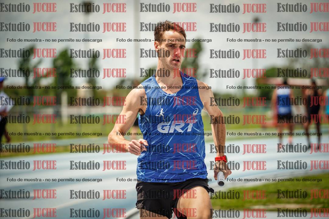 Fotos durante el transcurso de los relevos 20' para running teams - serie 2