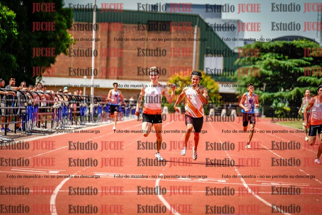 Fotos de los 400 m llanos de varones