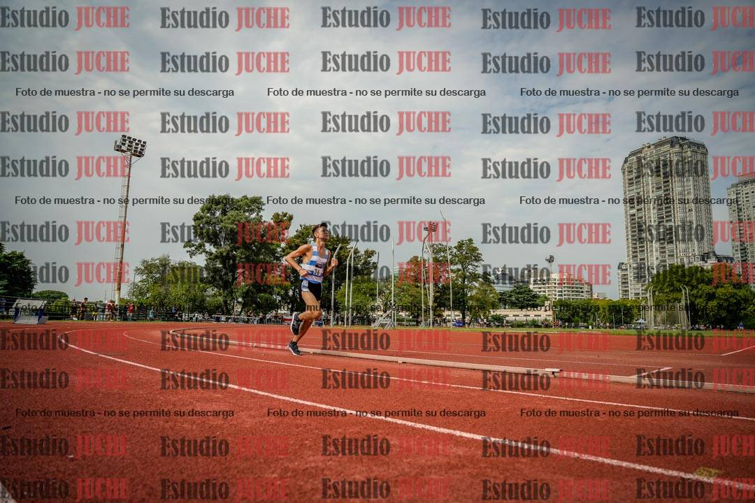 Fotos de los 3000 m llanos de varones