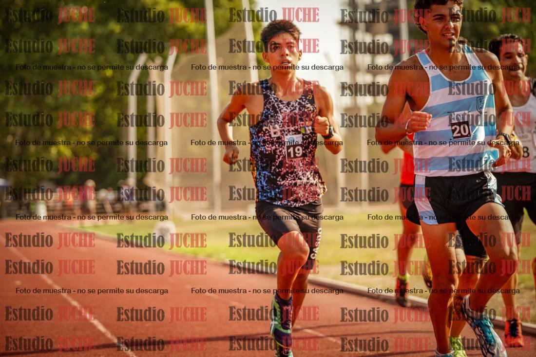 Fotos de los 1500 m llanos de varones