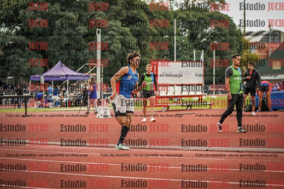 Fotos de los 400 m llanos de varones
