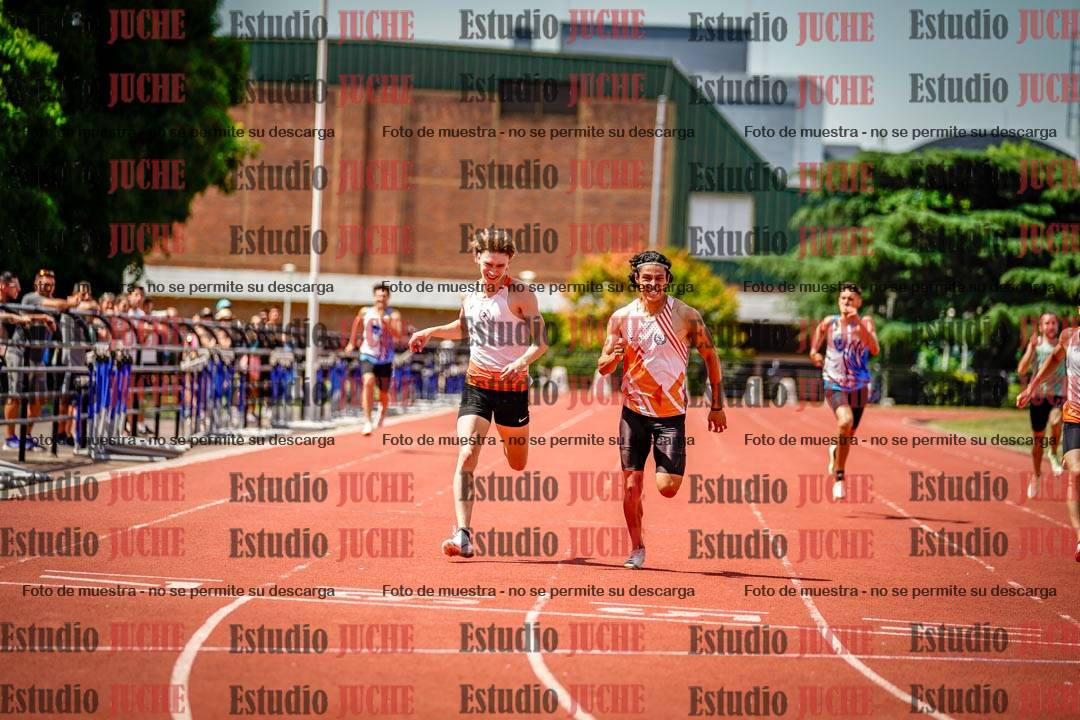 Fotos de los 400 m llanos de varones