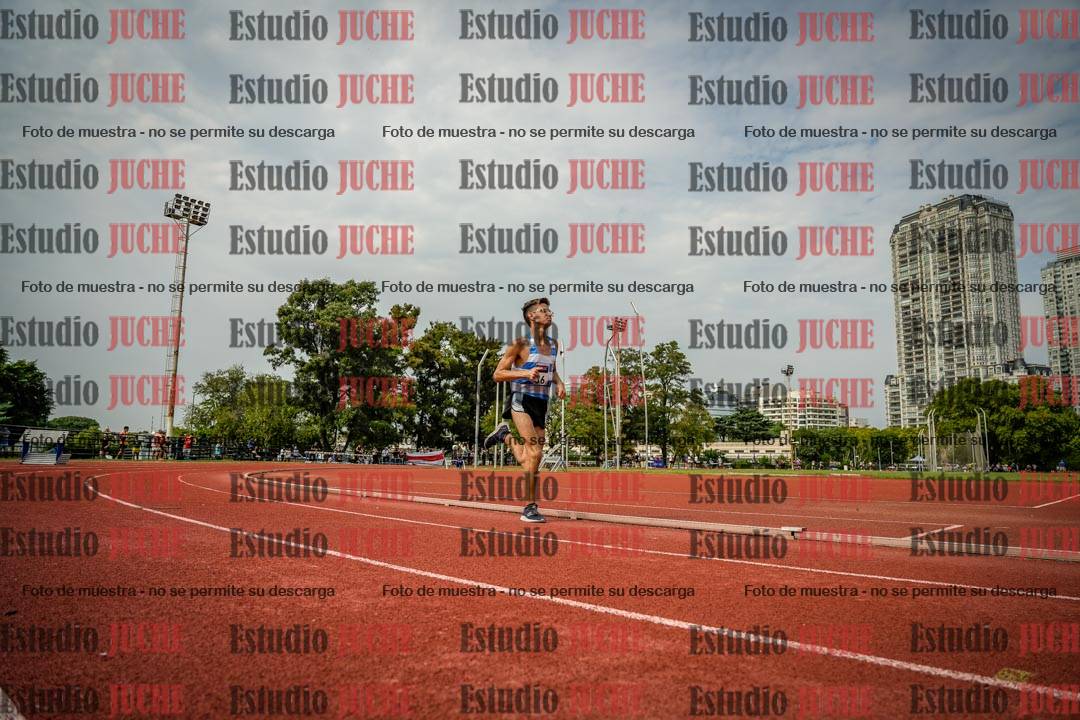 Fotos de los 3000 m llanos de varones