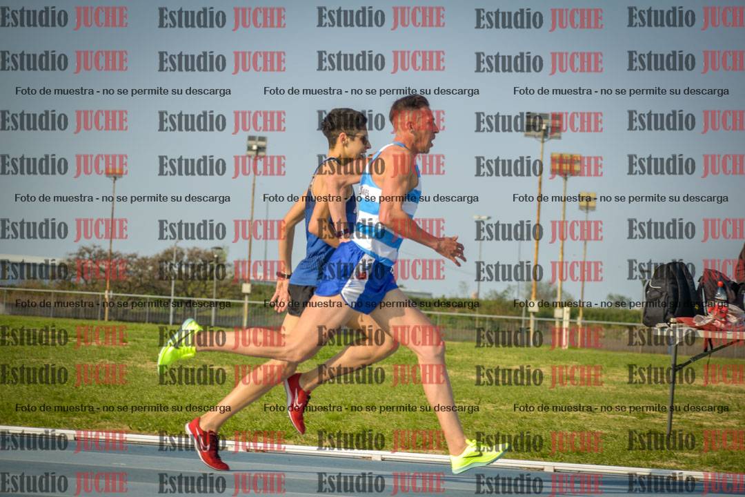 Fotos de los 3000 m llanos de varones