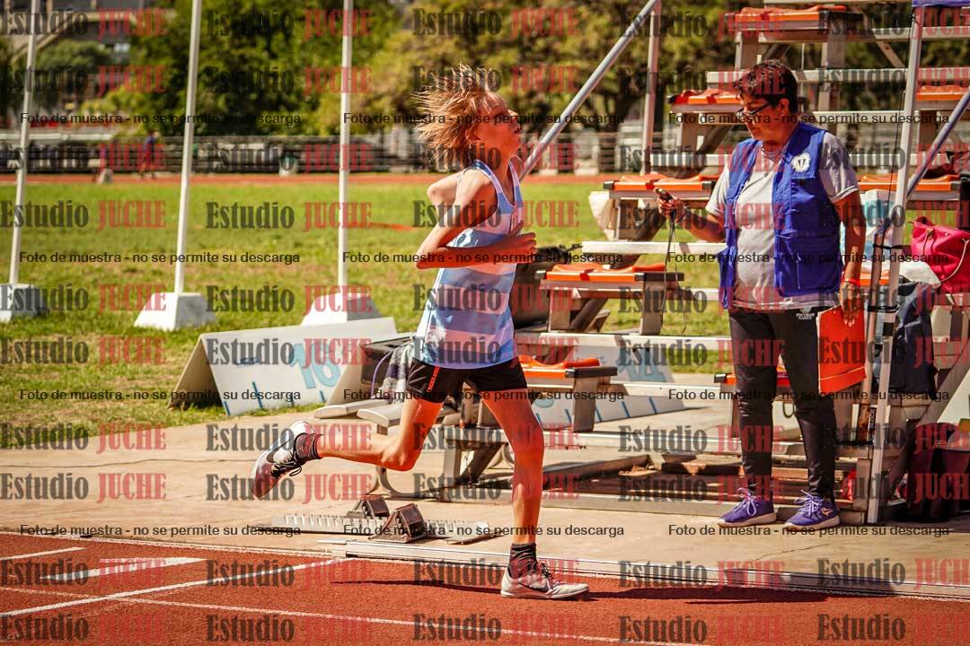Fotos de los 600 m llanos de varones