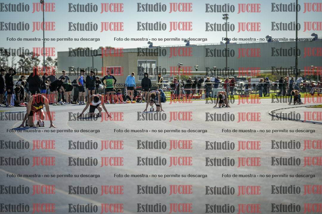 Fotos de los 400 m llanos de varones