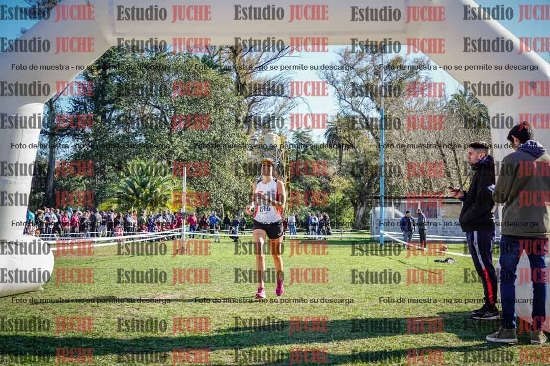 Fotos de la llegada del cross de 6000 m