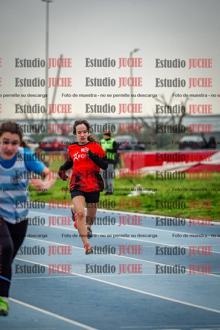 Fotos de los 150 m llanos de mujeres - U14