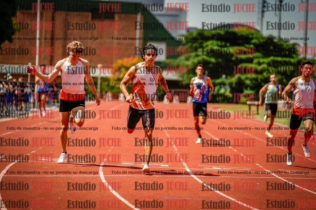 Fotos de los 400 m llanos de varones