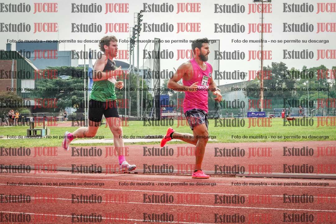 Fotos de los 3000 m llanos de varones