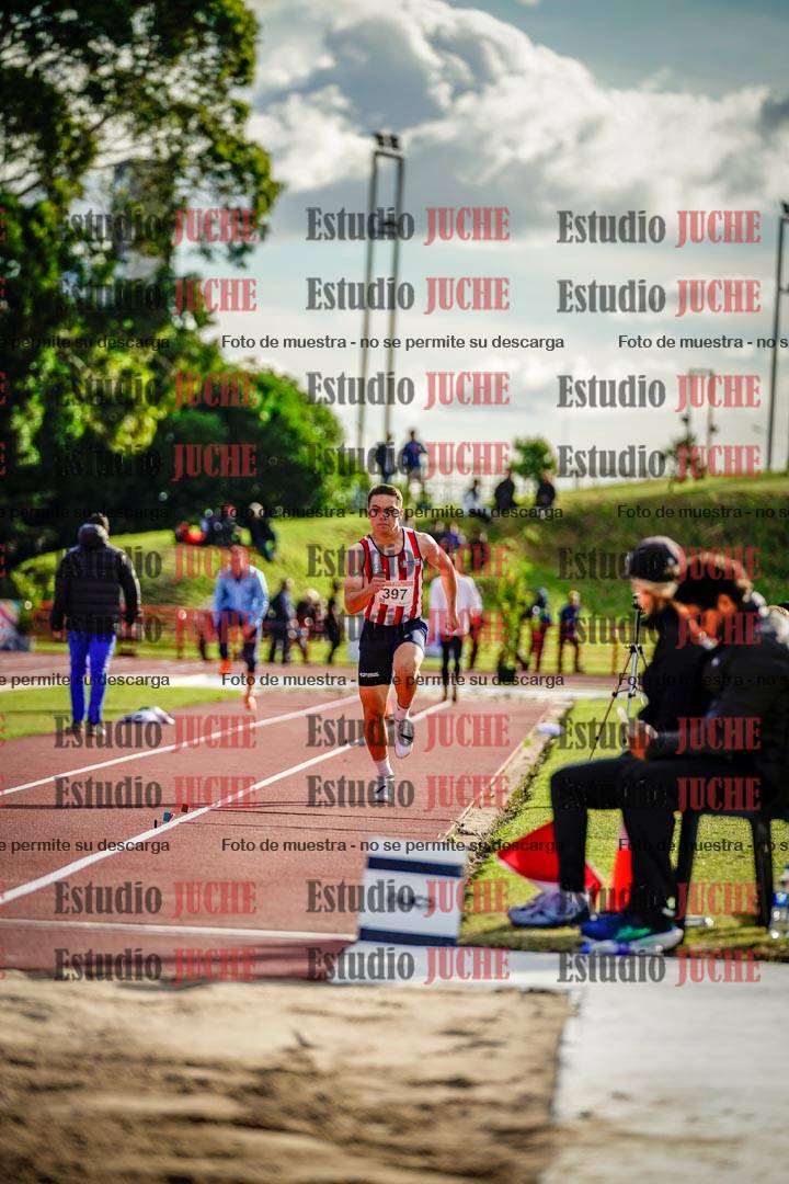 Fotos del salto en largo de varones - FINAL