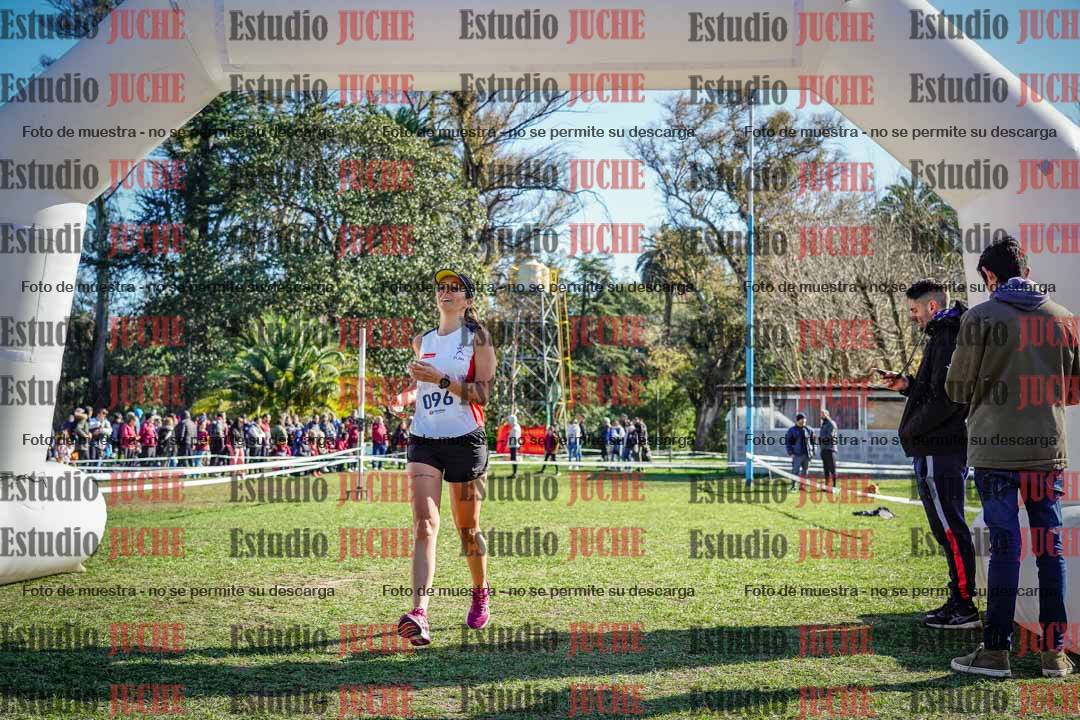 Fotos de la llegada del cross de 6000 m