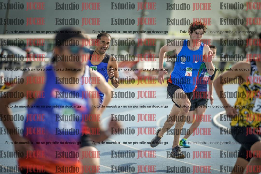Fotos de los 800 m llanos de varones