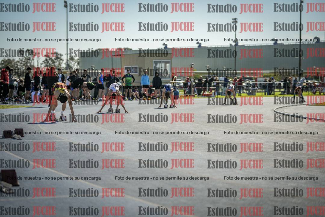 Fotos de los 400 m llanos de varones