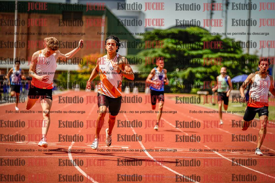 Fotos de los 400 m llanos de varones