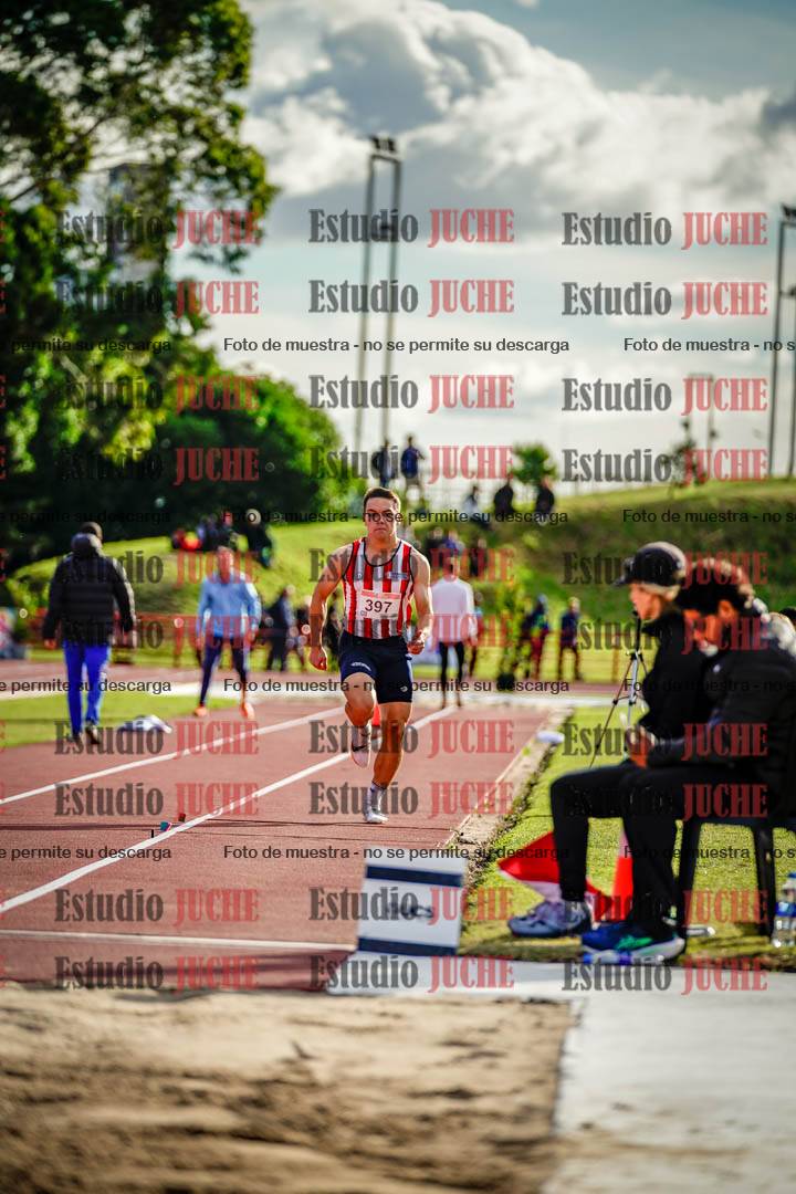Fotos del salto en largo de varones - FINAL