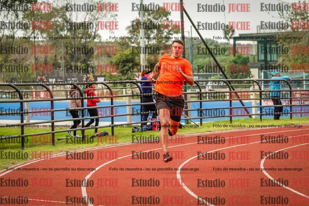 Fotos de los 400 m llanos de varones