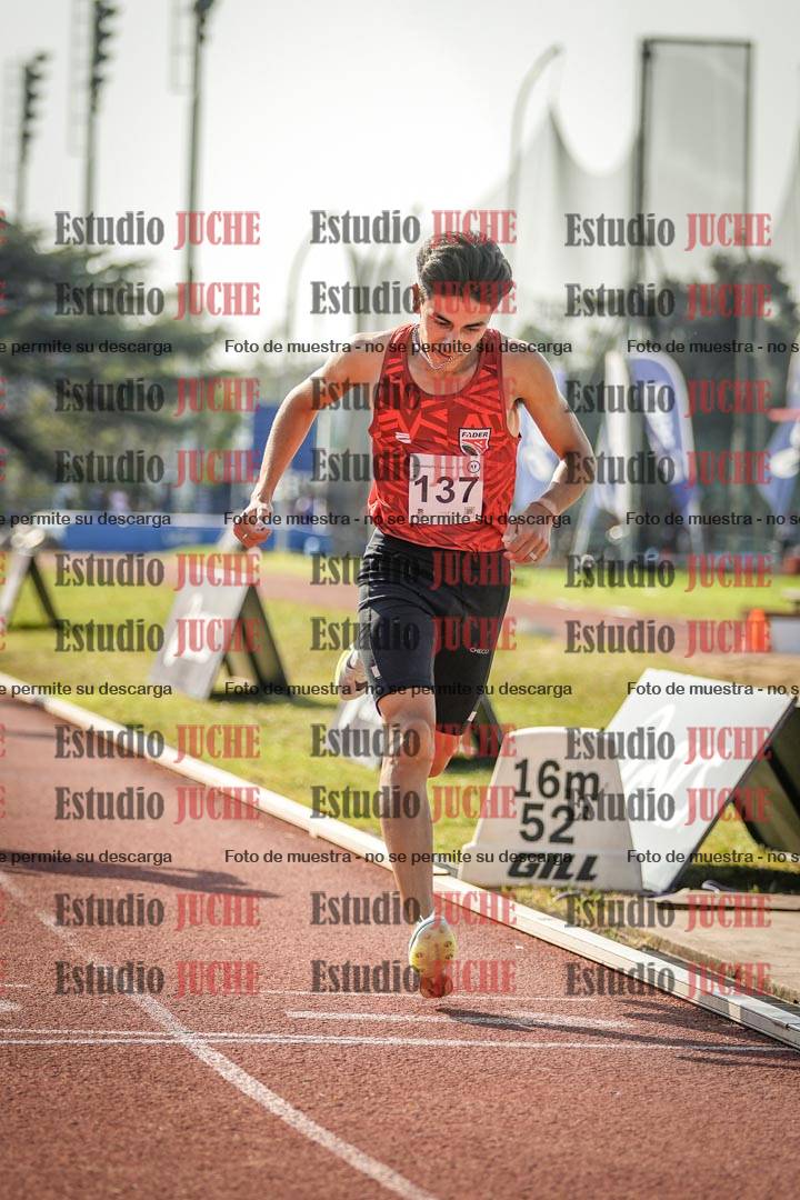 Fotos de los 800 m llanos de varones