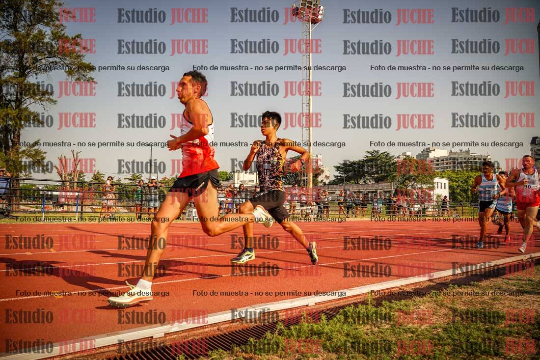 Fotos de los 1500 m llanos de varones