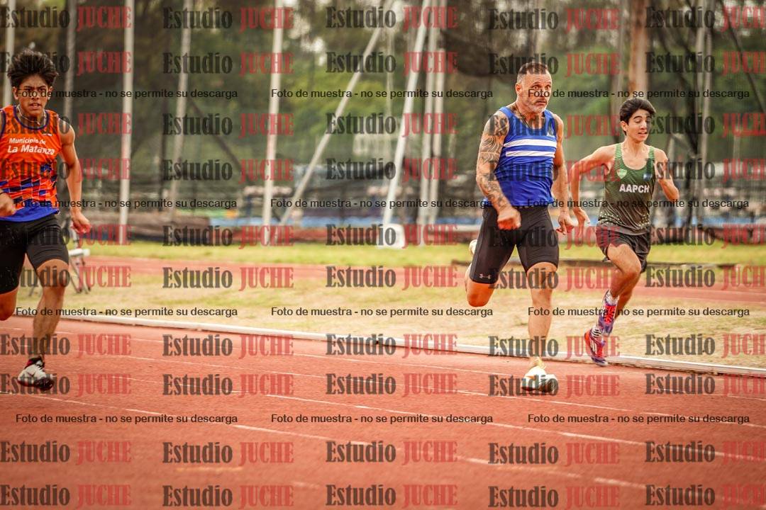 Fotos de los 200 m llanos de varones
