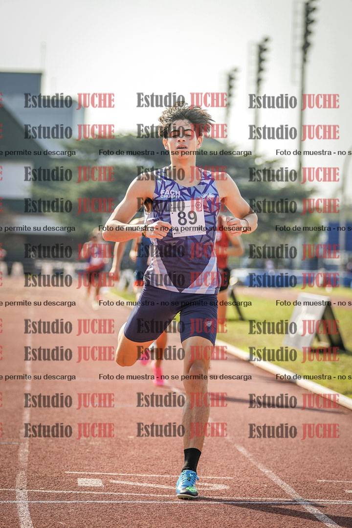 Fotos de los 800 m llanos de varones
