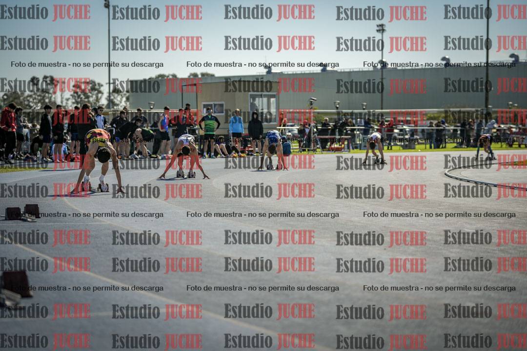 Fotos de los 400 m llanos de varones