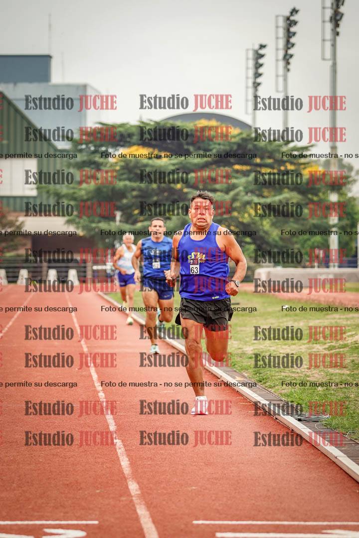 Fotos de los 800 m llanos de varones
