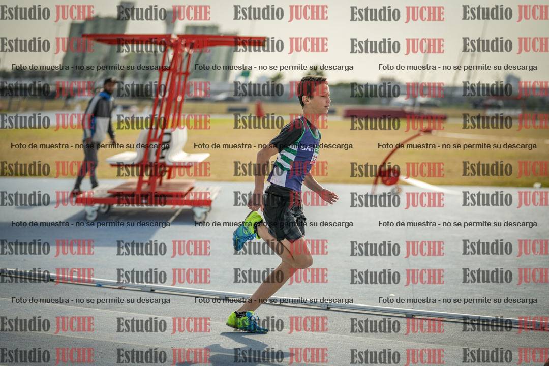 Fotos de los 800 m llanos de varones