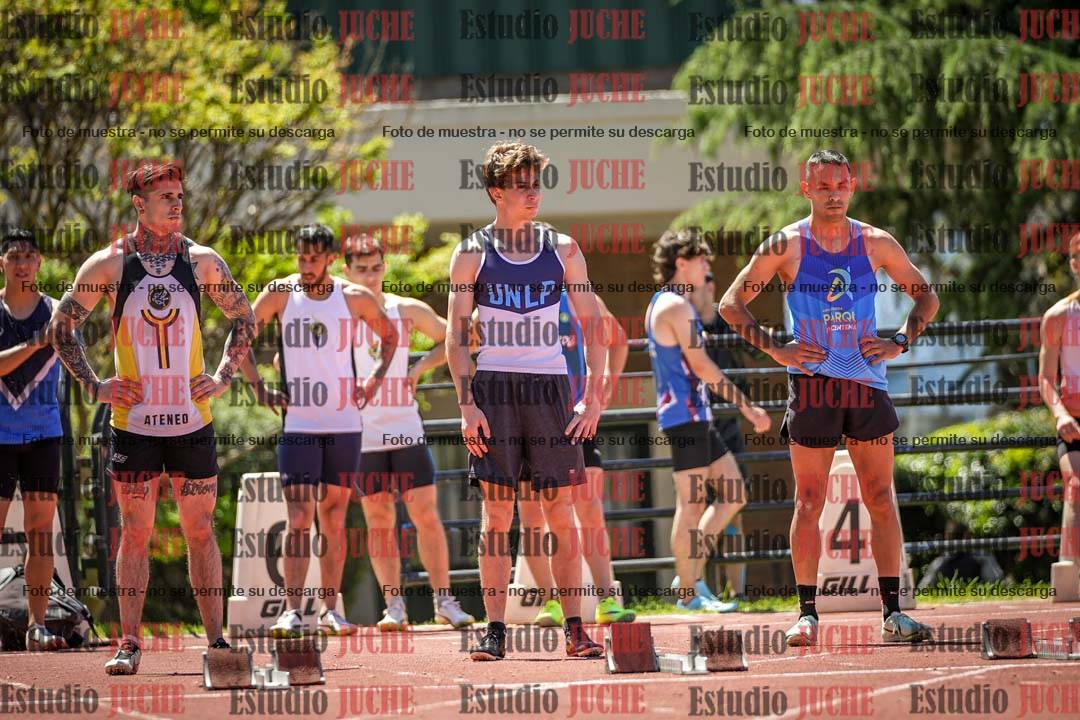 Fotos de los 100 m llanos de varones