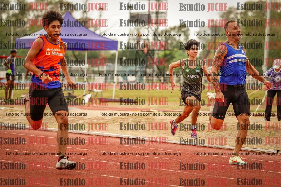 Fotos de los 200 m llanos de varones
