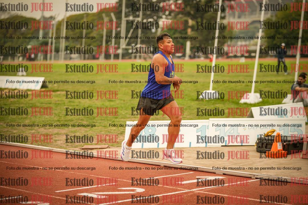 Fotos de los 800 m llanos de varones