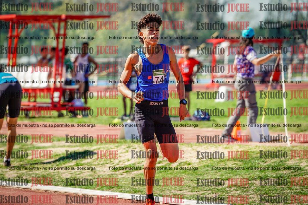 Fotos de los 600 m llanos de varones