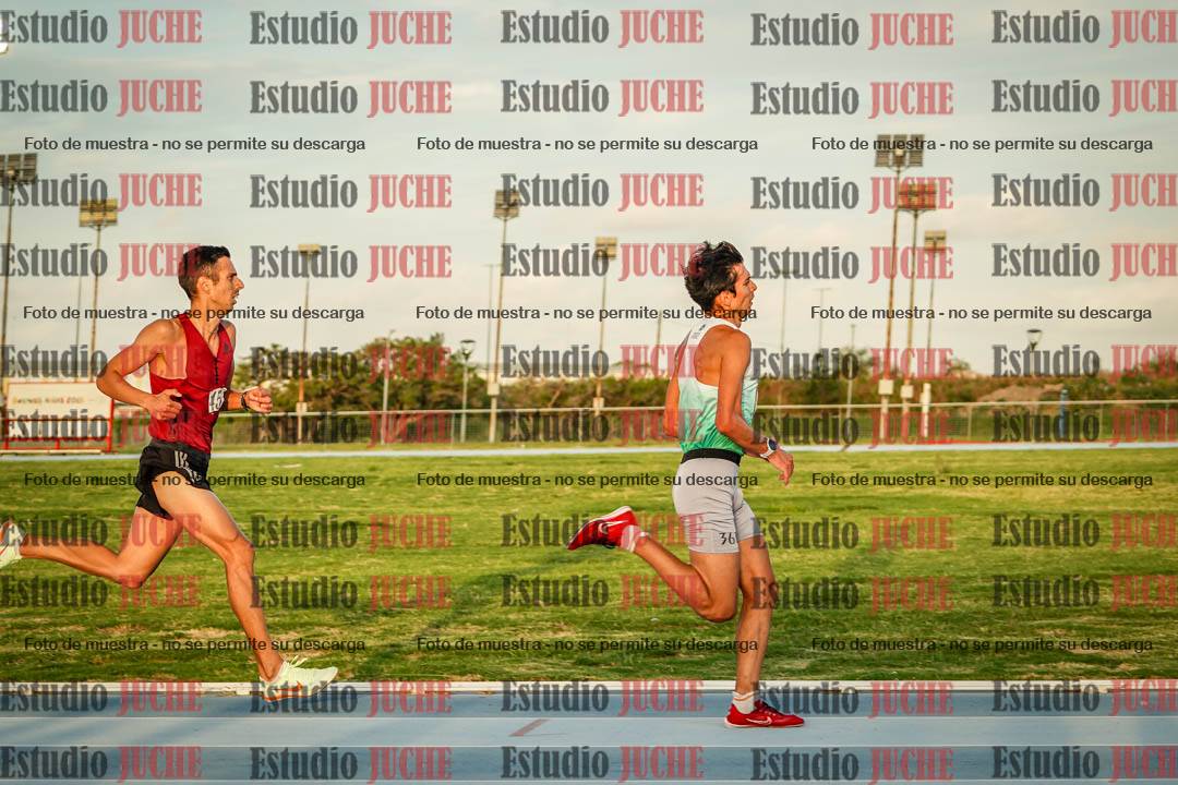 Fotos de los 3000 m llanos de varones