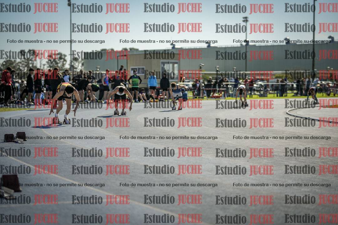 Fotos de los 400 m llanos de varones