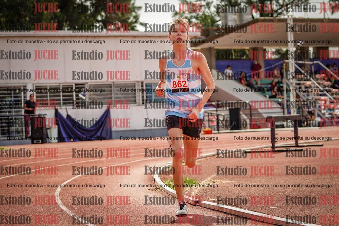 Fotos de los 600 m llanos de varones