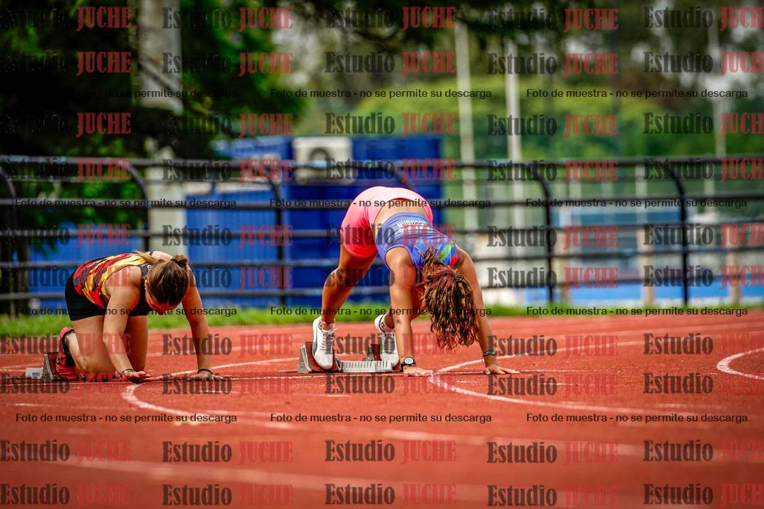 Fotos de los 100 m llanos de mujeres - FINAL