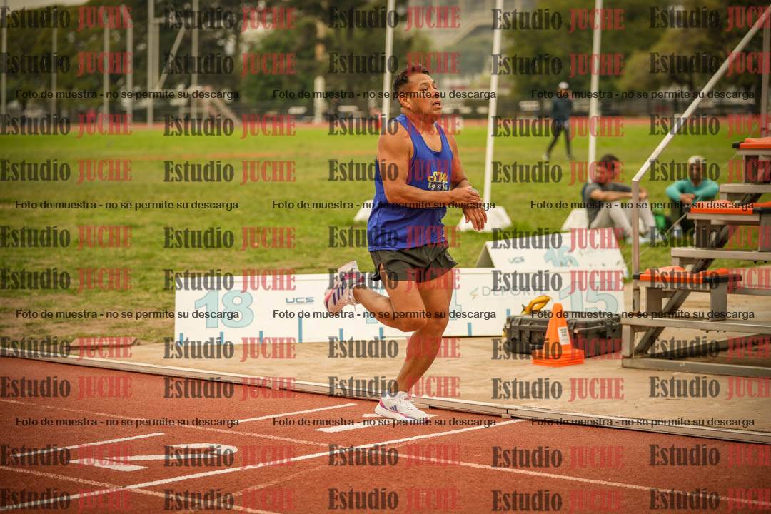 Fotos de los 800 m llanos de varones
