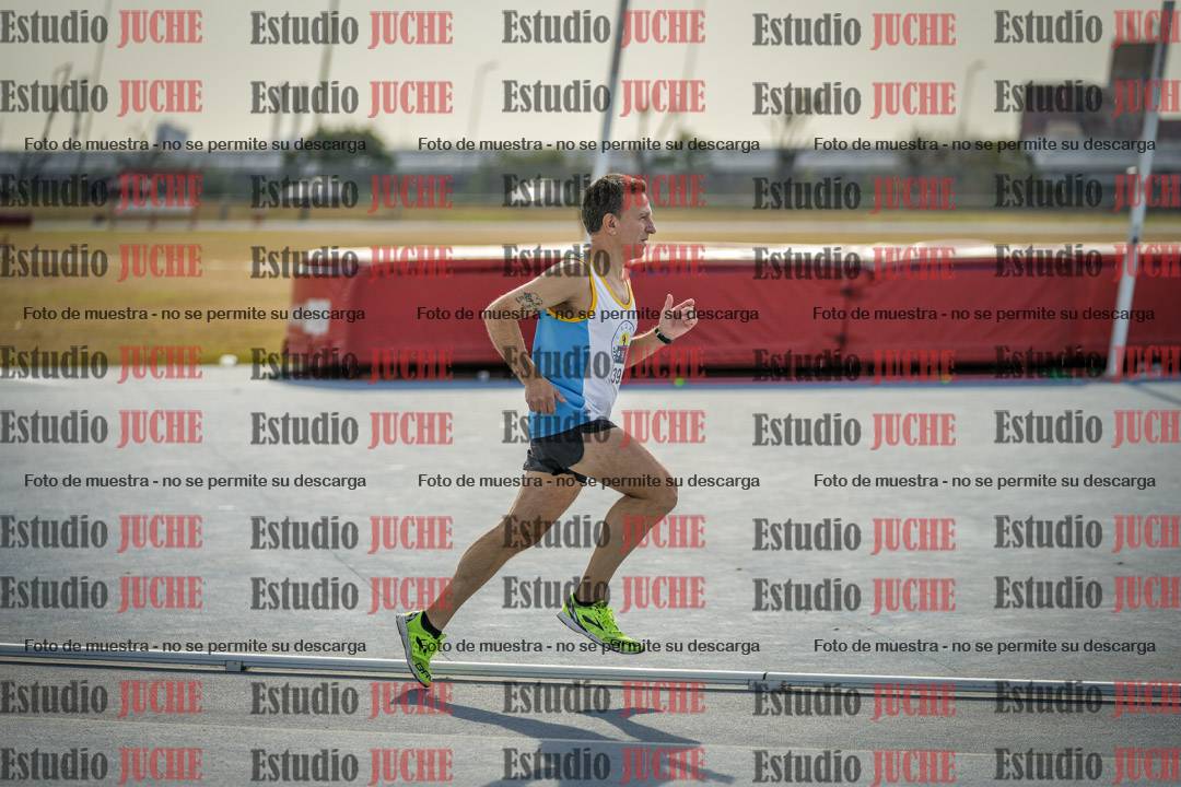 Fotos de los 800 m llanos de varones