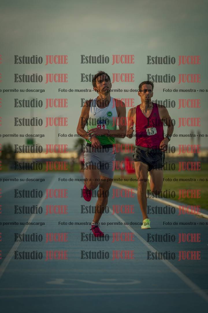 Fotos de los 3000 m llanos de varones